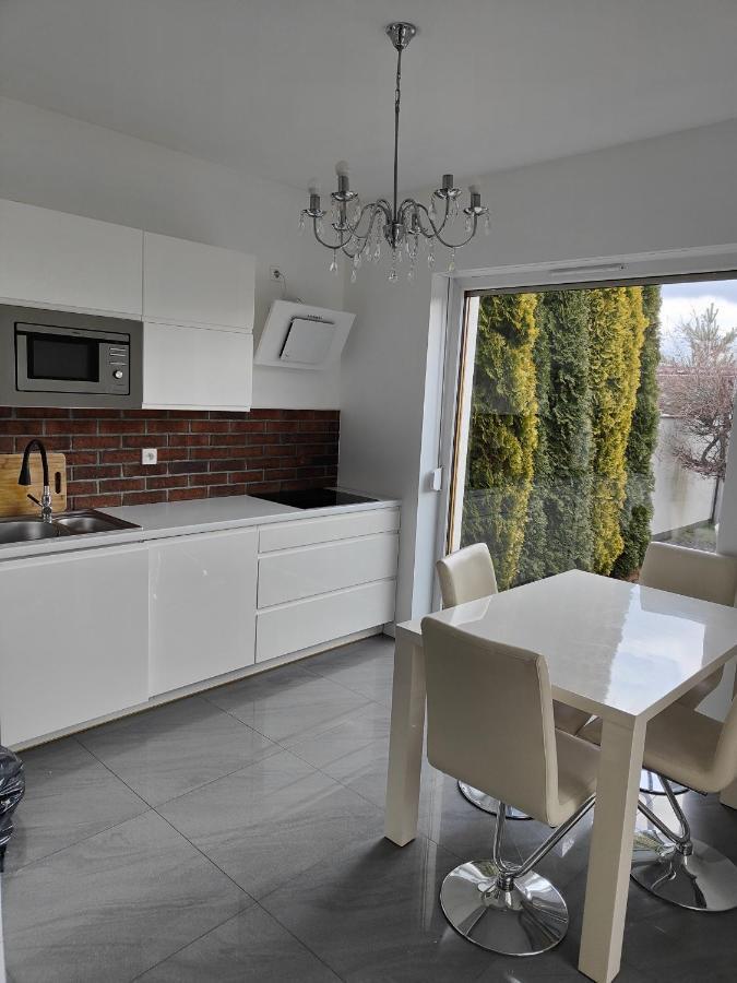 Dom Dabrowka Poznan Apartment Paledzie ภายนอก รูปภาพ