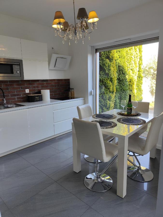 Dom Dabrowka Poznan Apartment Paledzie ภายนอก รูปภาพ
