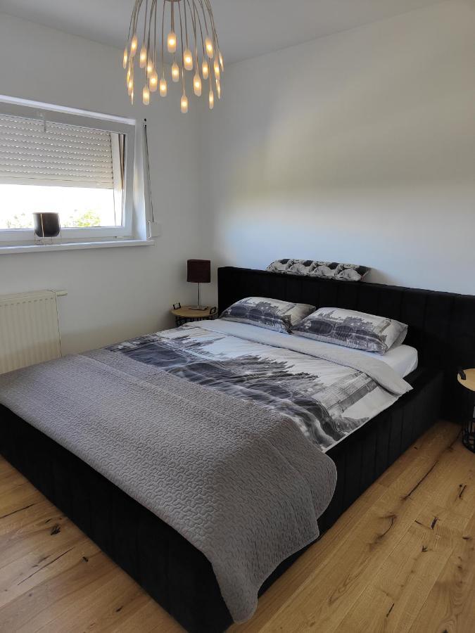Dom Dabrowka Poznan Apartment Paledzie ภายนอก รูปภาพ